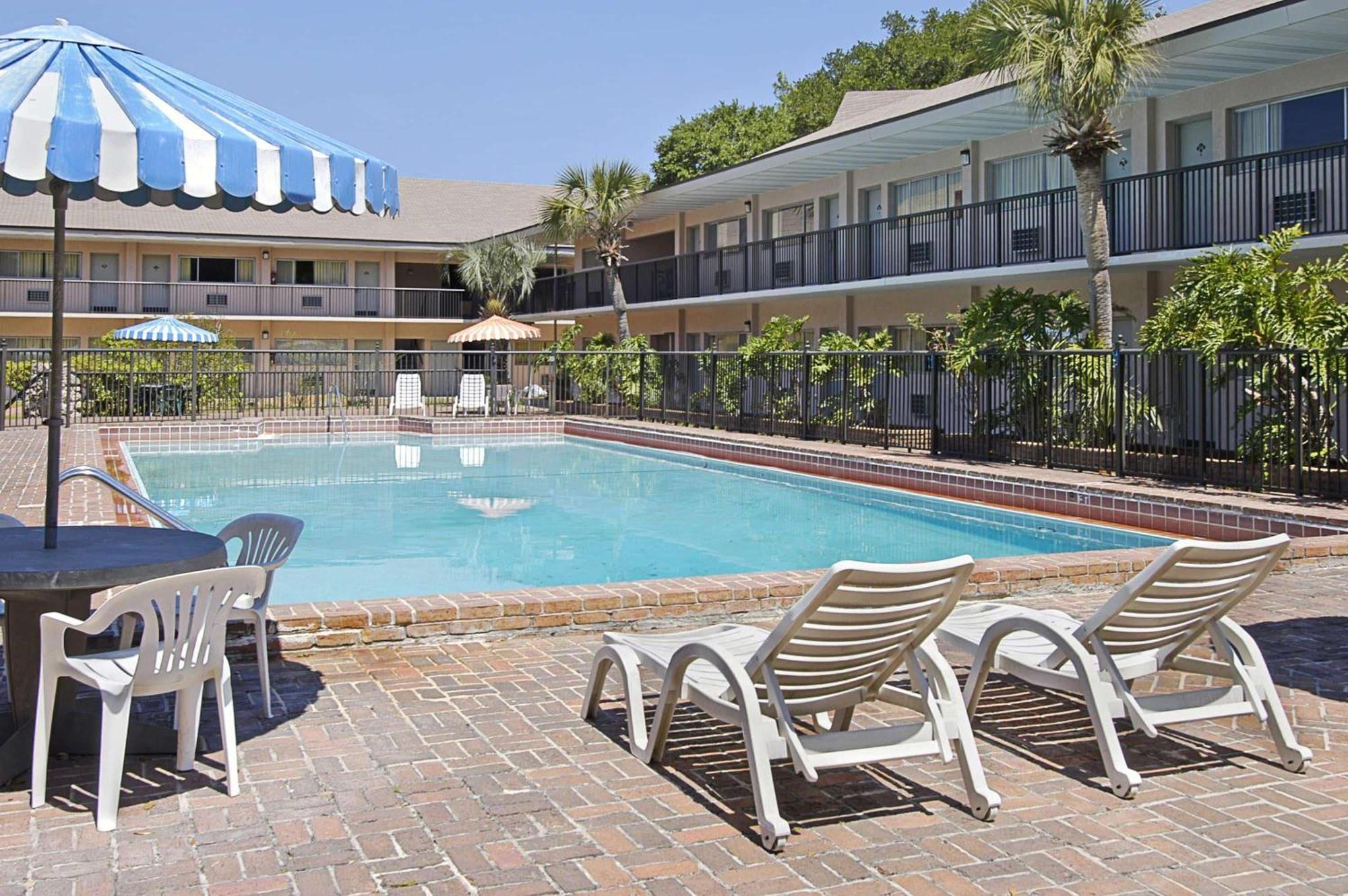 University Inn Gainesville Eksteriør bilde